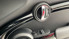 MINI Hatchback 135kW Cooper S Level 2 33kWh 3dr Auto Electric Hatchback